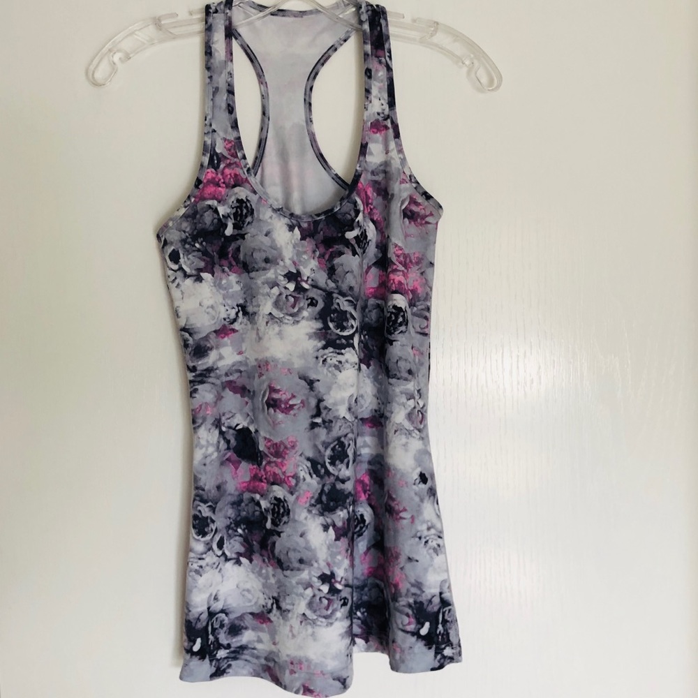 Cool Racerback tank size 6